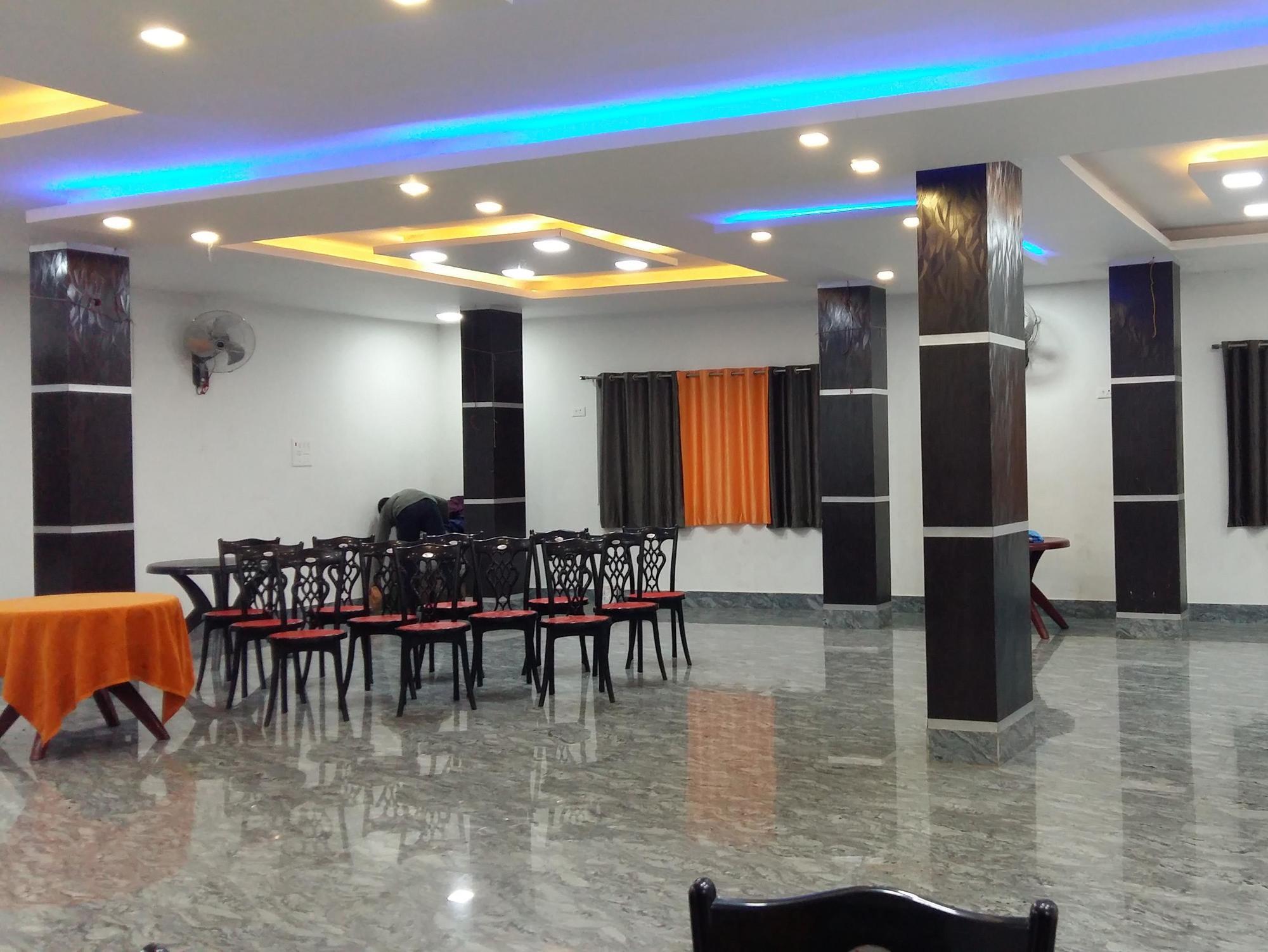 Hotel Rajkamal Диогар Екстериор снимка